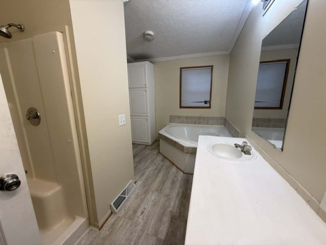 PNV Pineview Estates