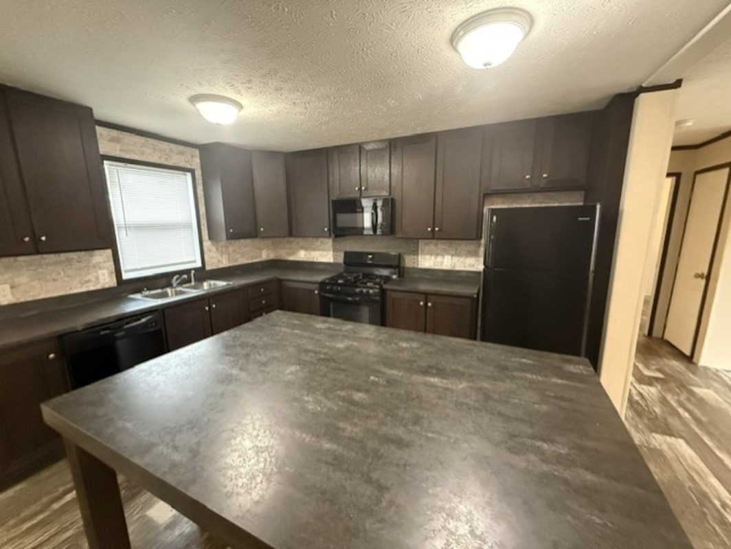 PNV Pineview Estates