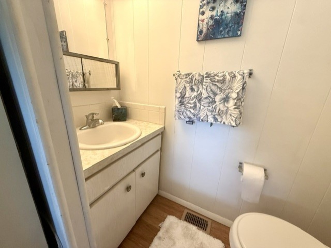 REH Regency Heights