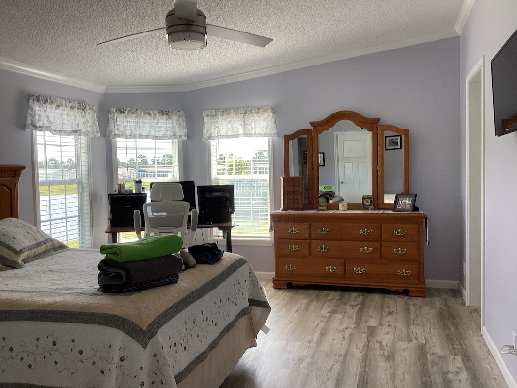 LKC Lakeside Crossing