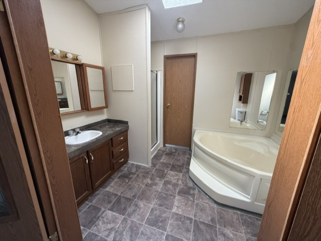 PNV Pineview Estates