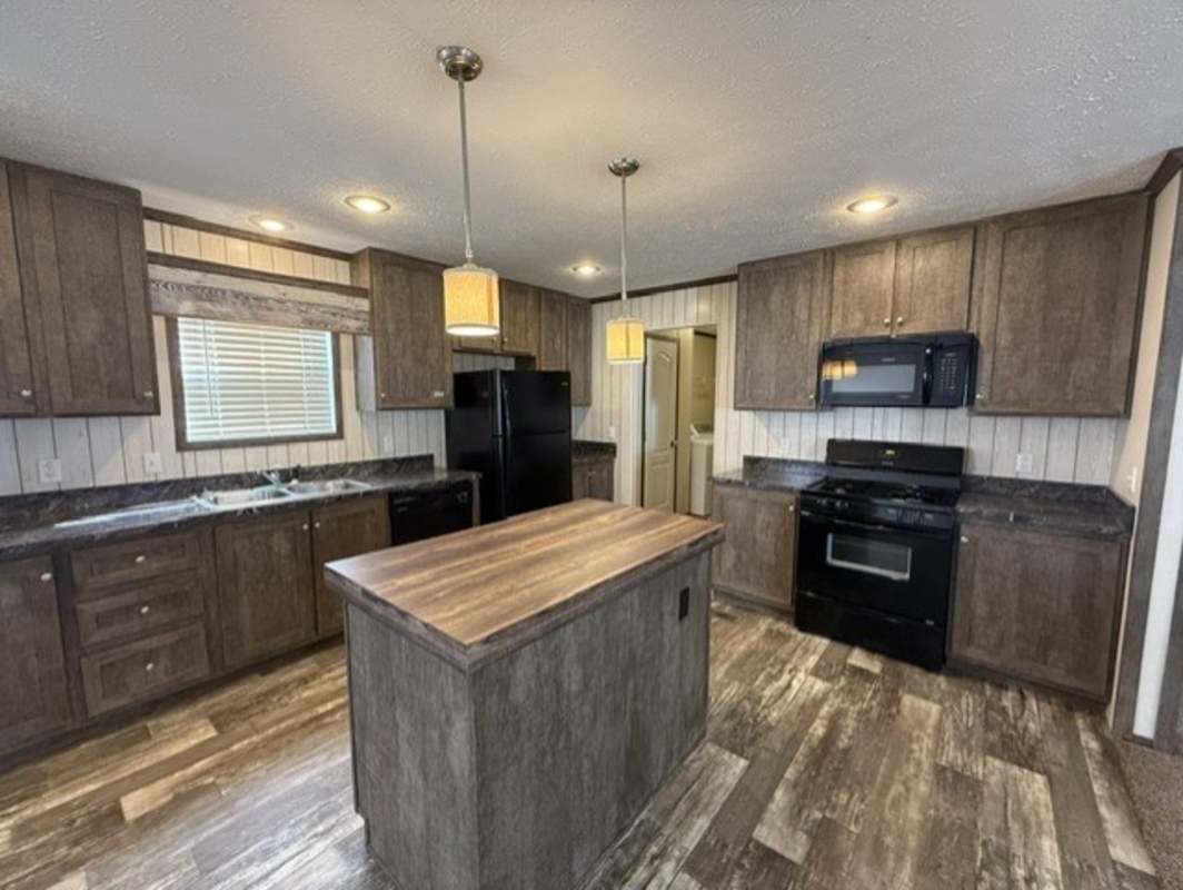 PNV Pineview Estates