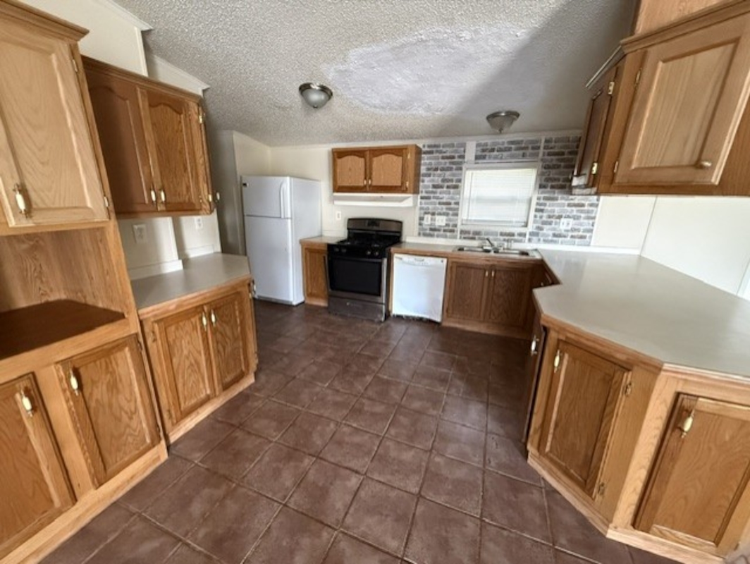 PNV Pineview Estates