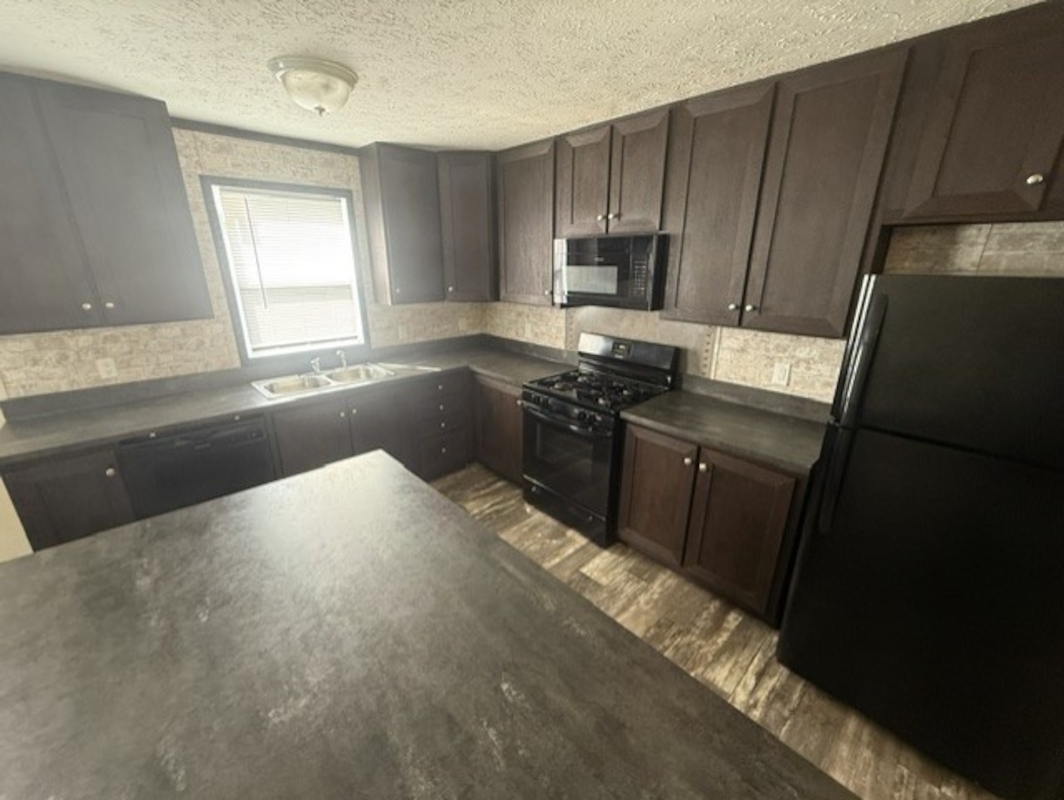 PNV Pineview Estates
