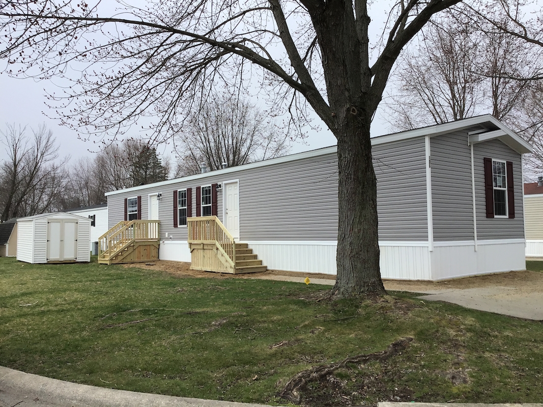 BRO Brookside Manor