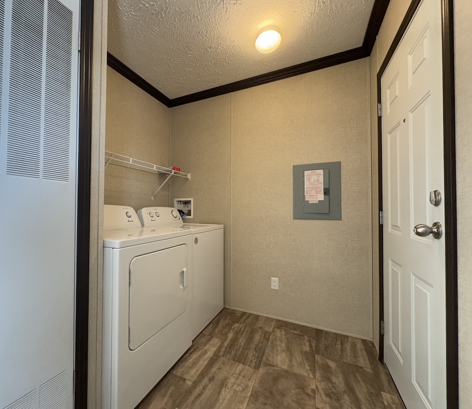 BRO Brookside Manor