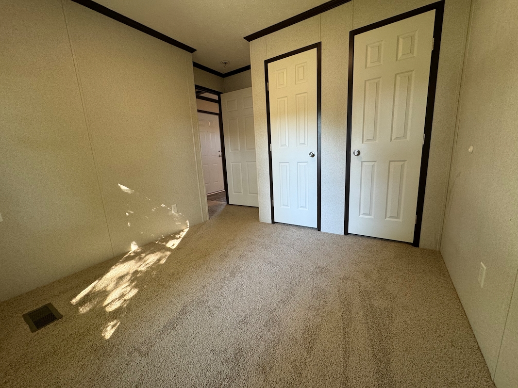 BRO Brookside Manor