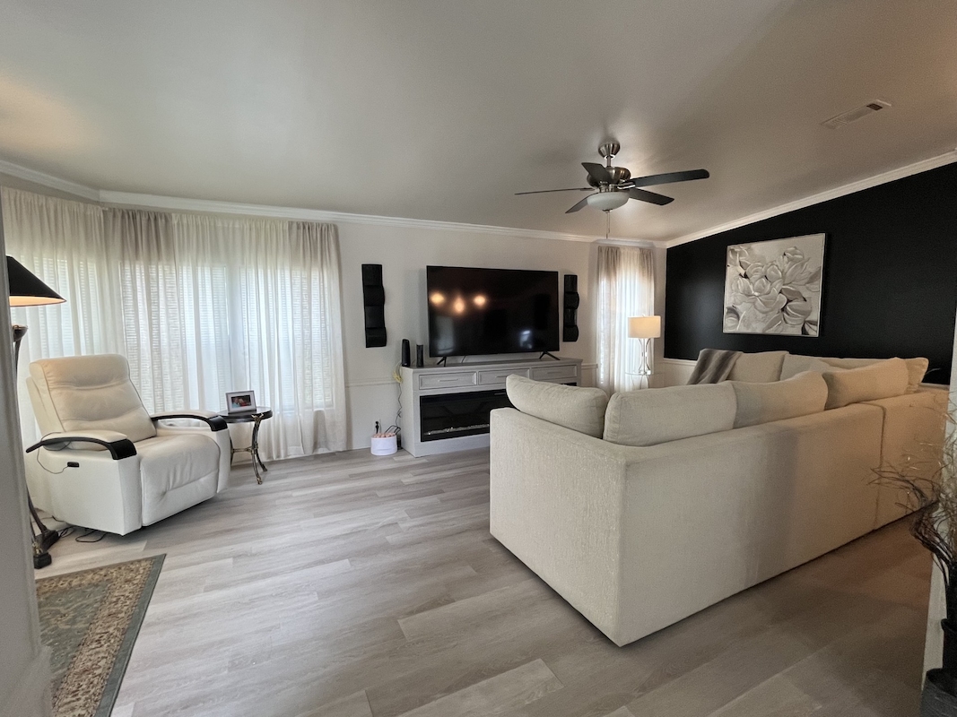 LCV La Costa Village