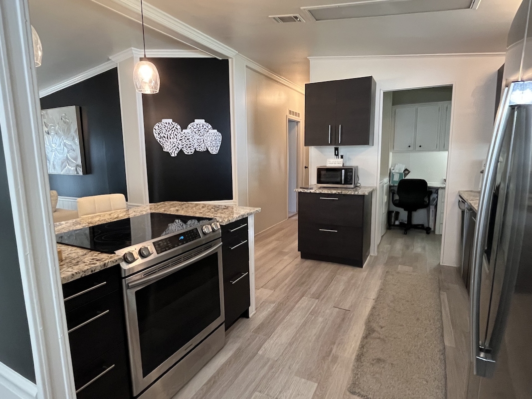 LCV La Costa Village