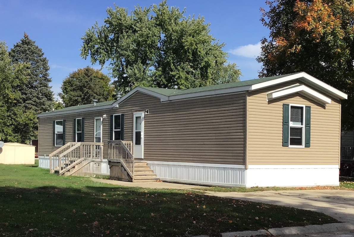 BRO Brookside Manor