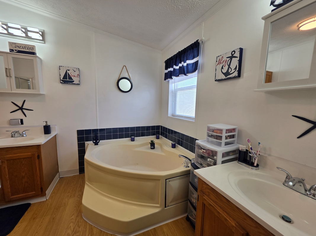 PNV Pineview Estates