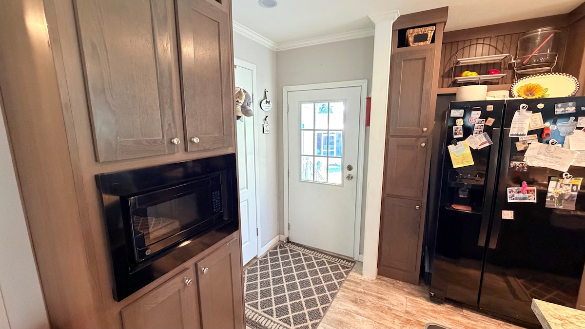 SLE Sunlake Estates