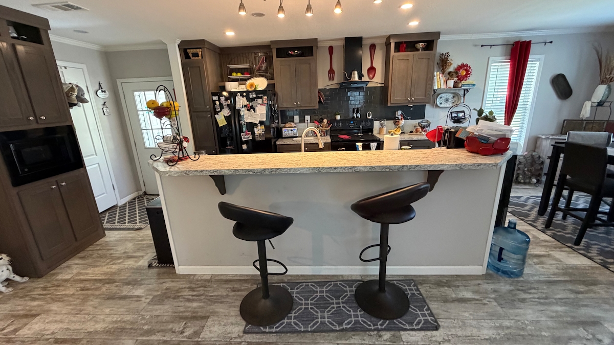 SLE Sunlake Estates