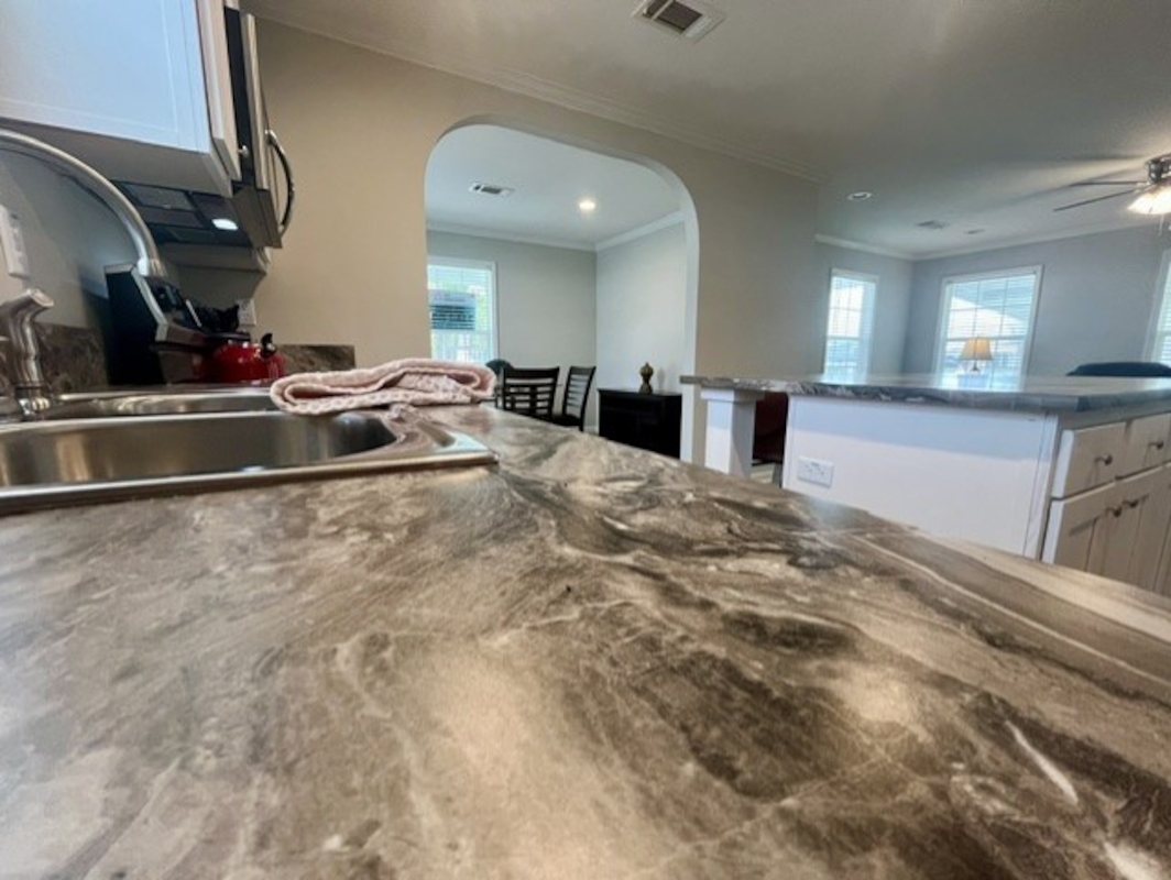 REH Regency Heights