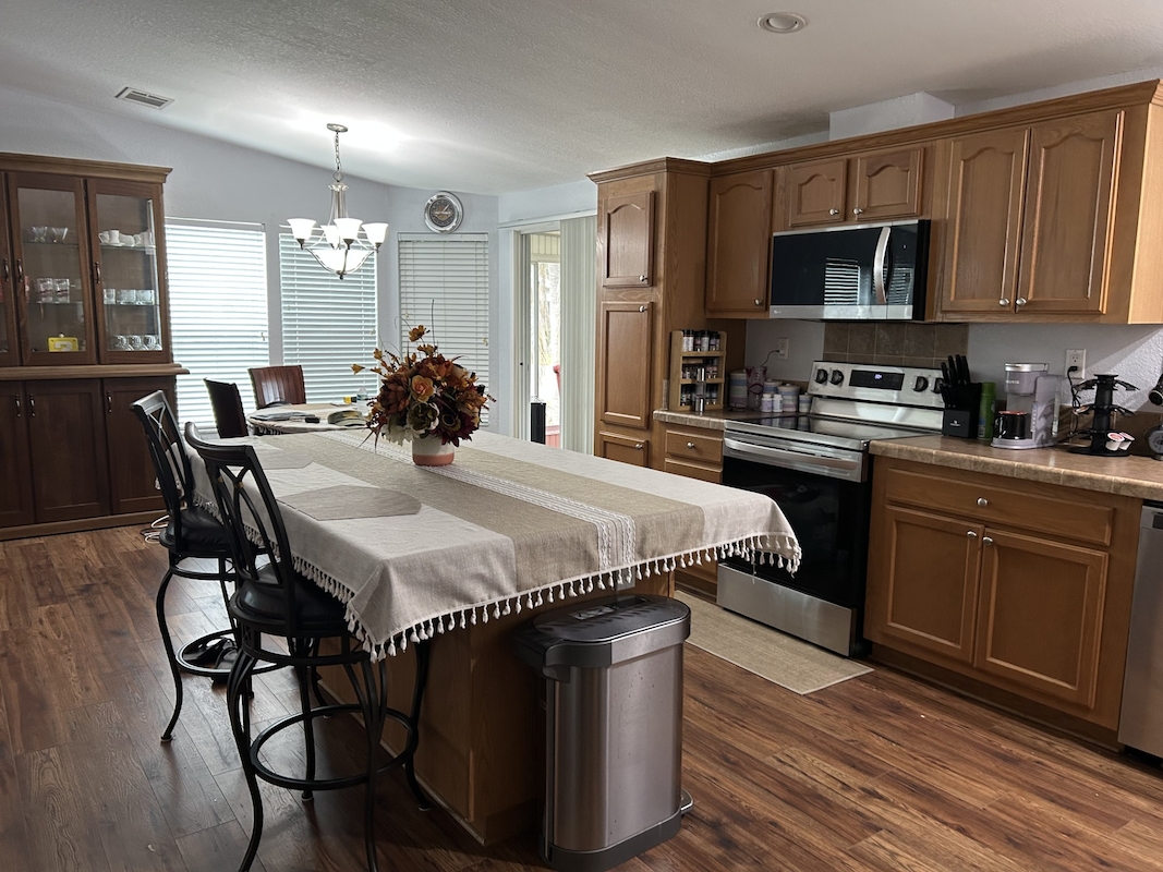 SLE Sunlake Estates