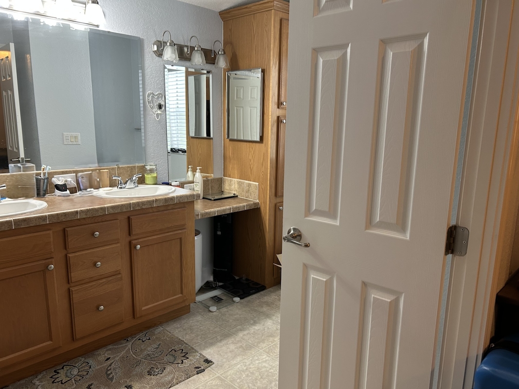 SLE Sunlake Estates