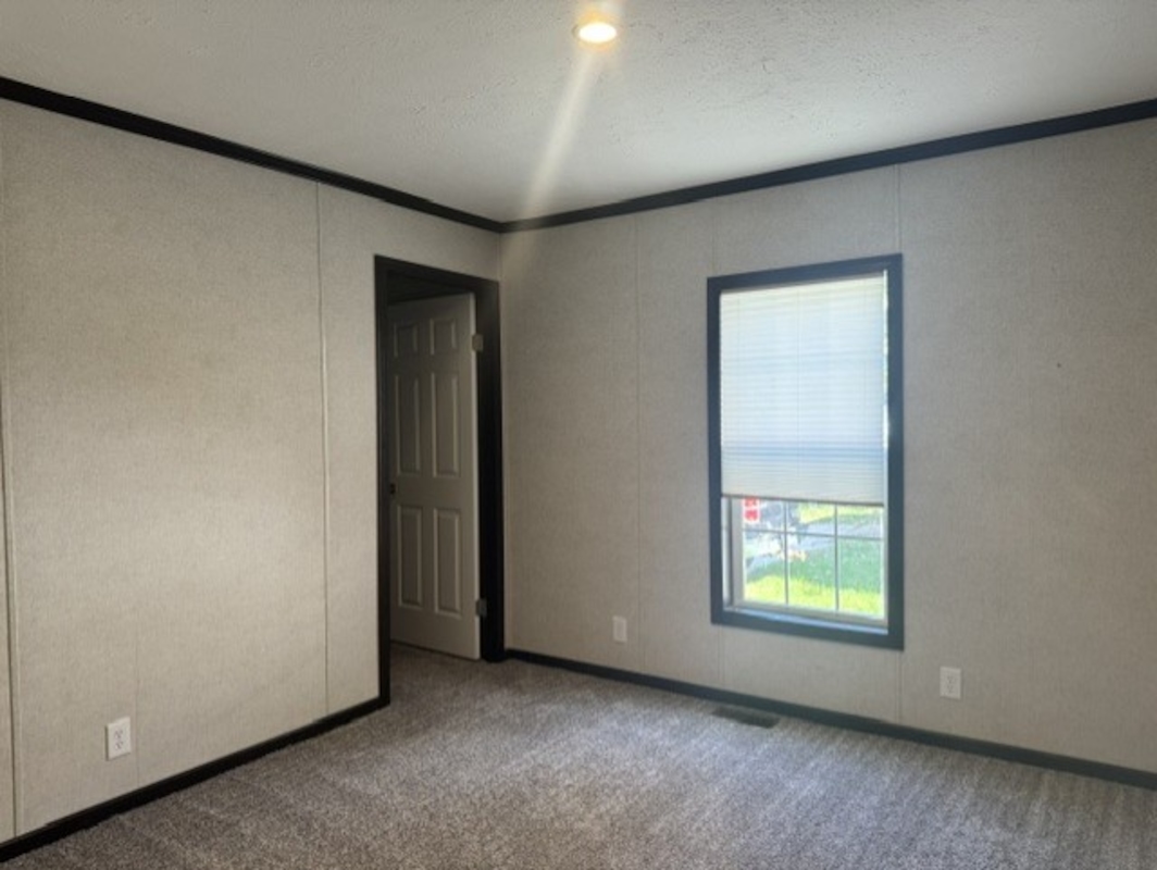 HLL Hawaiian Gardens/Holly Village