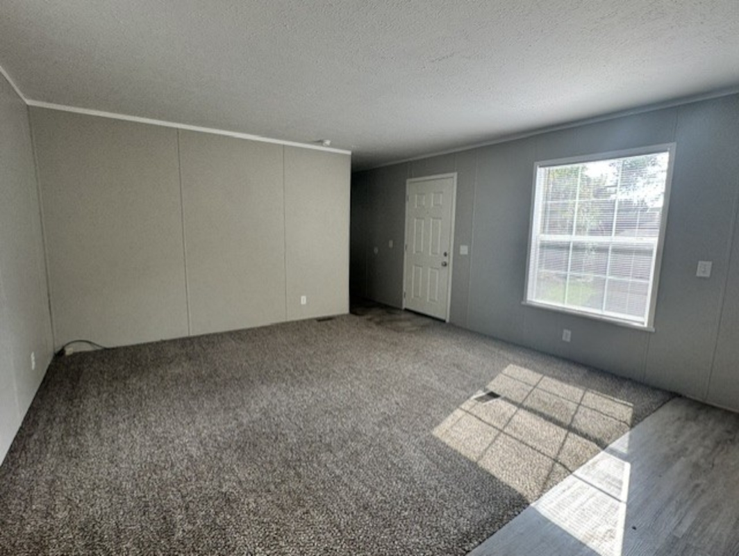 HLL Hawaiian Gardens/Holly Village