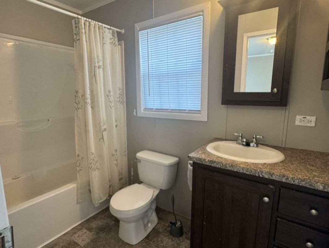HLL Hawaiian Gardens/Holly Village