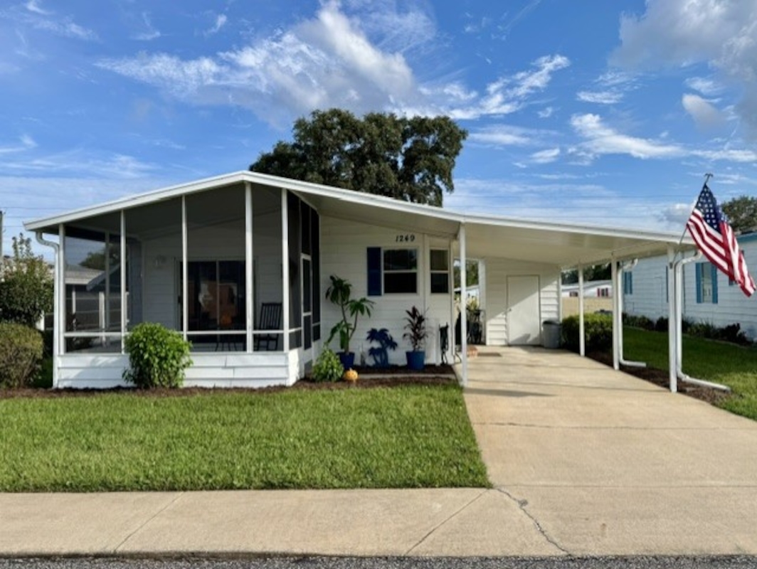 LCV La Costa Village