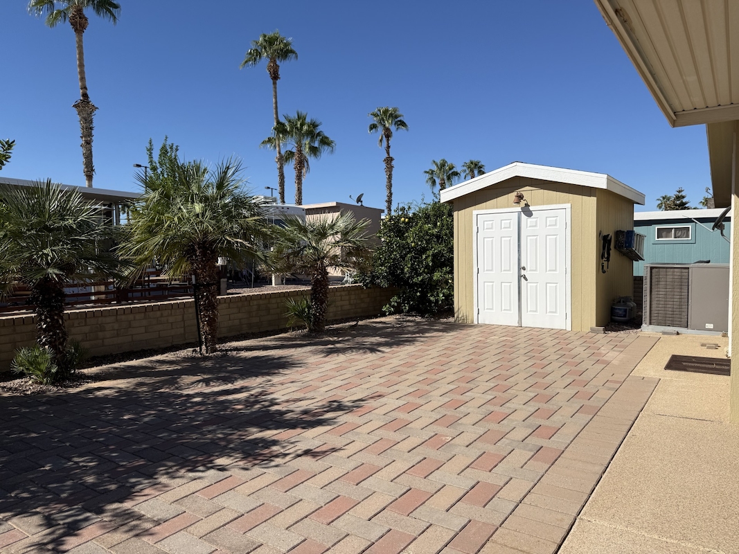 PCK Palm Creek Resort & Residences