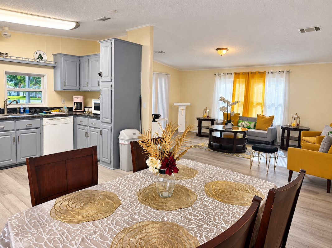 RPV Royal Palm Village
