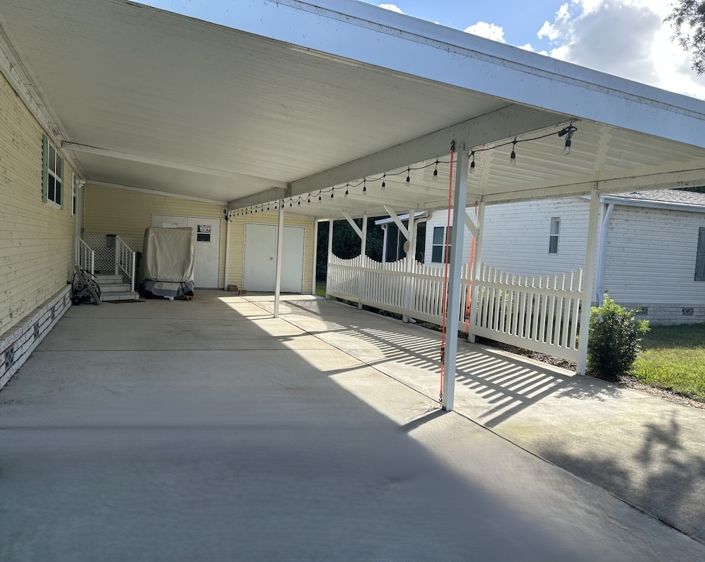 SLE Sunlake Estates