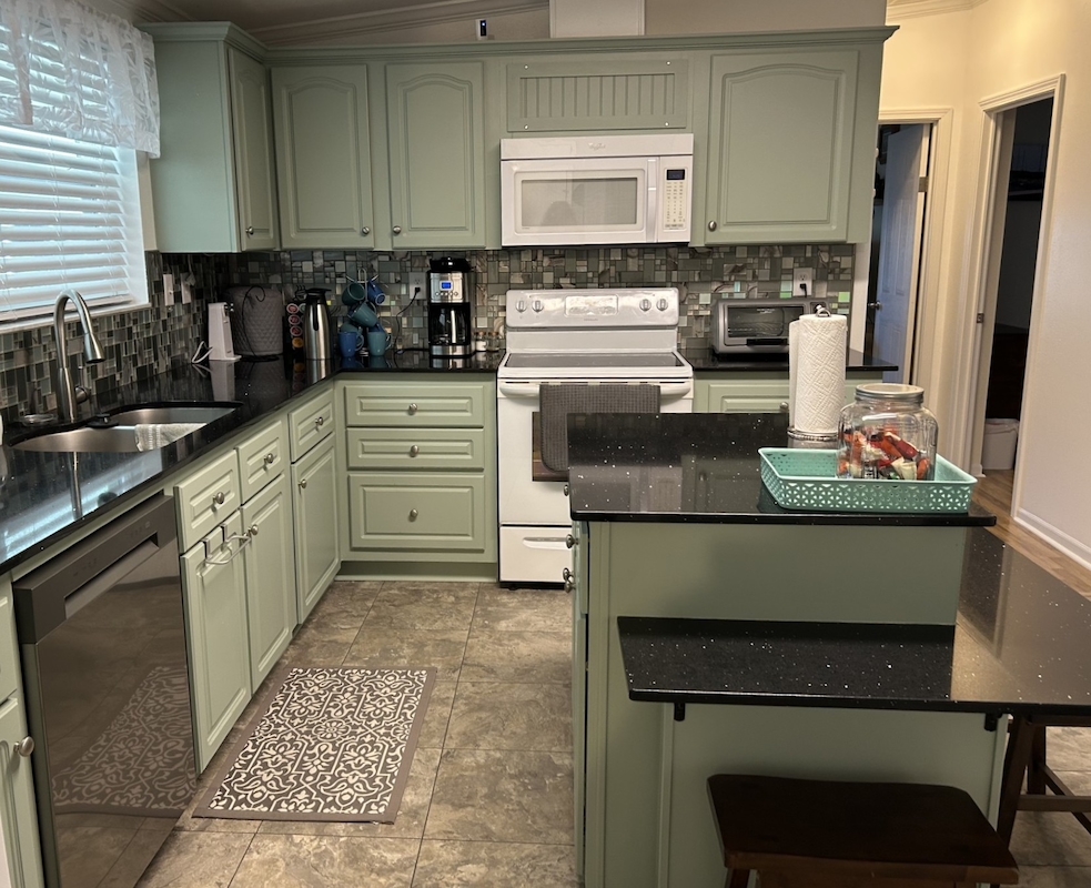 SLE Sunlake Estates