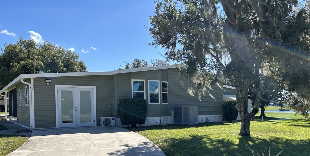 SLE Sunlake Estates