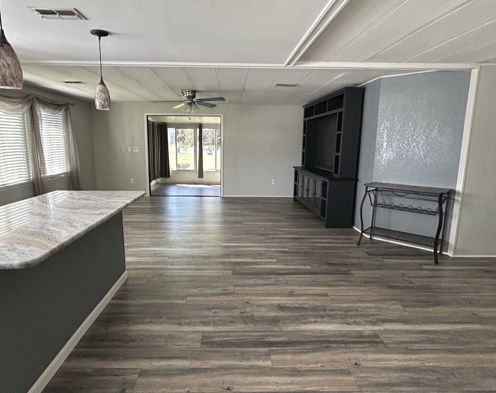 SLE Sunlake Estates
