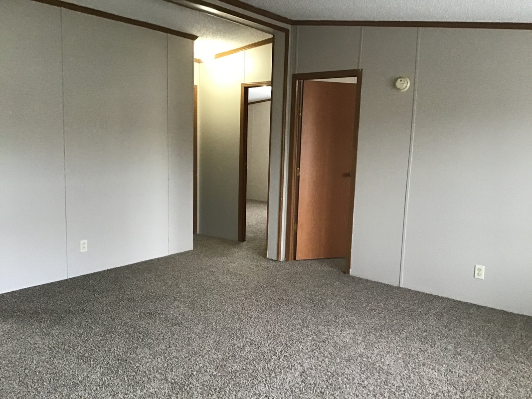 BRO Brookside Manor