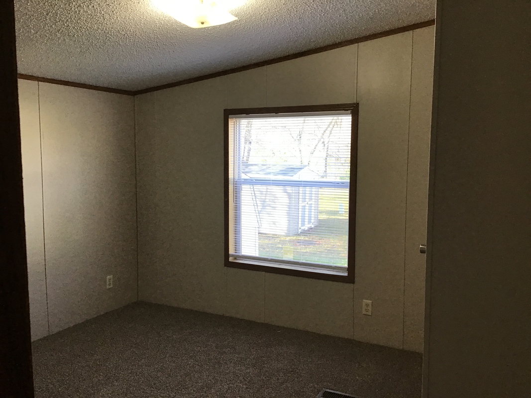 BRO Brookside Manor