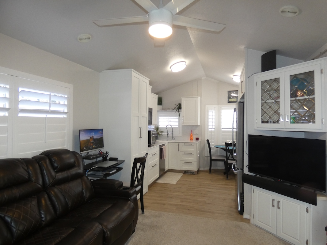 PCK Palm Creek Resort & Residences