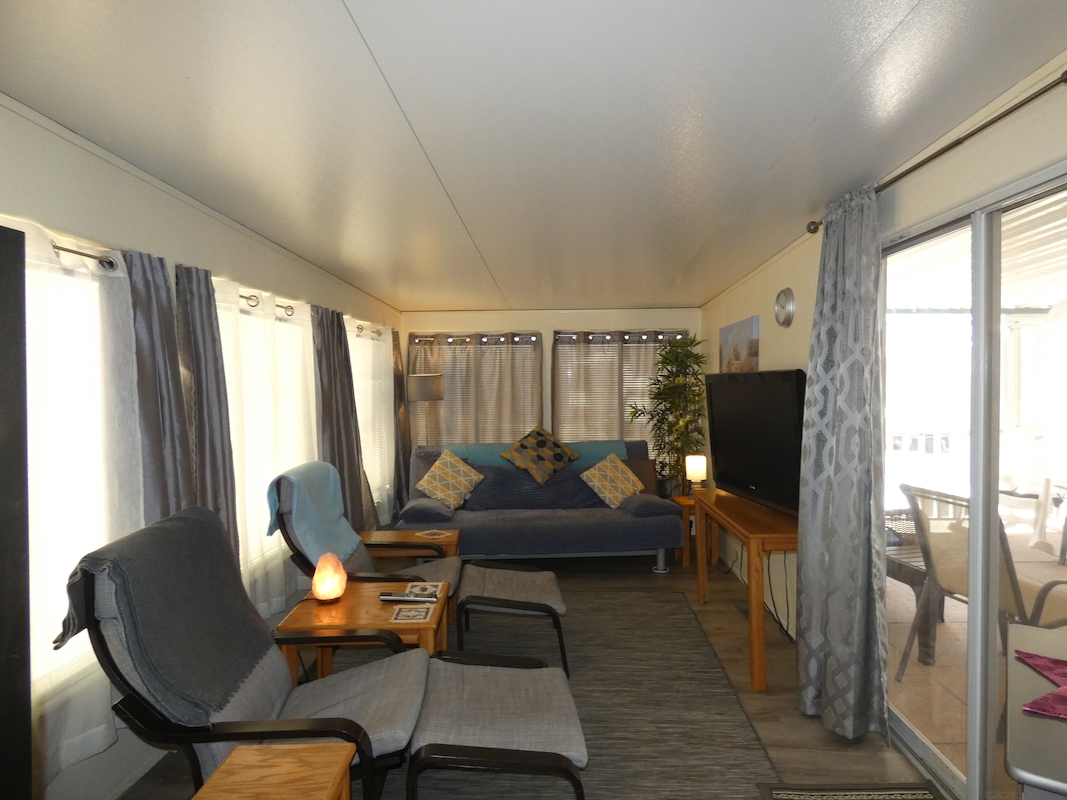 PCK Palm Creek Resort & Residences