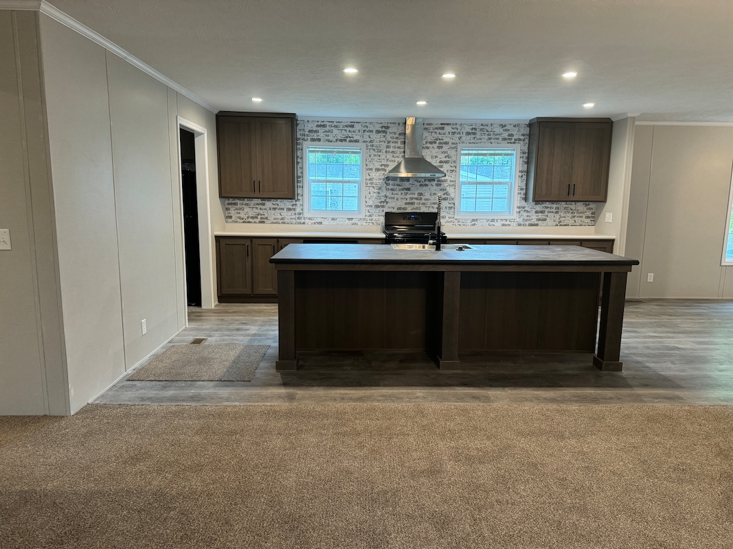 BRO Brookside Manor