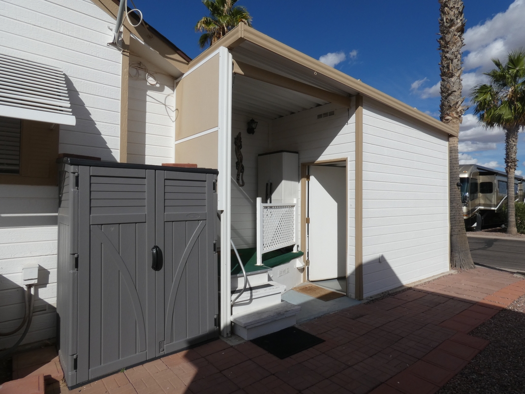 PCK Palm Creek Resort & Residences