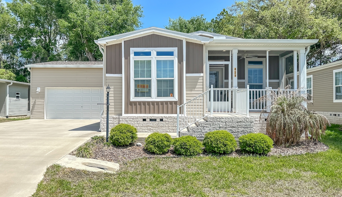 WAT Water Oak Country Club Estates