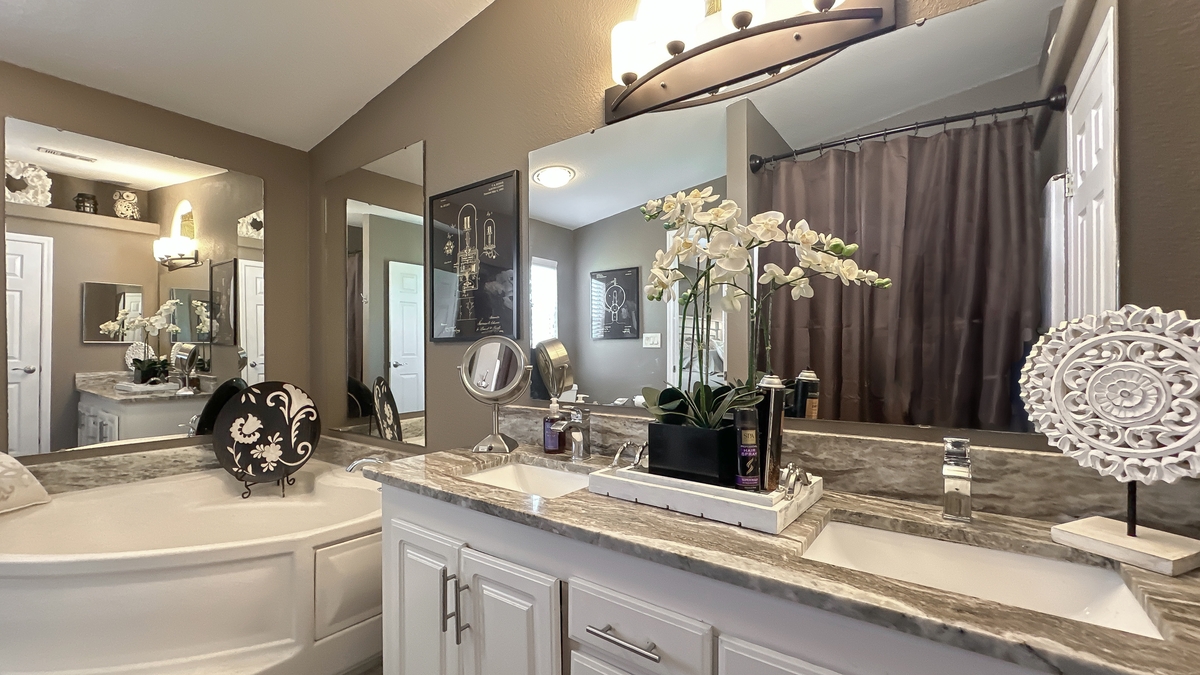 WAT Water Oak Country Club Estates
