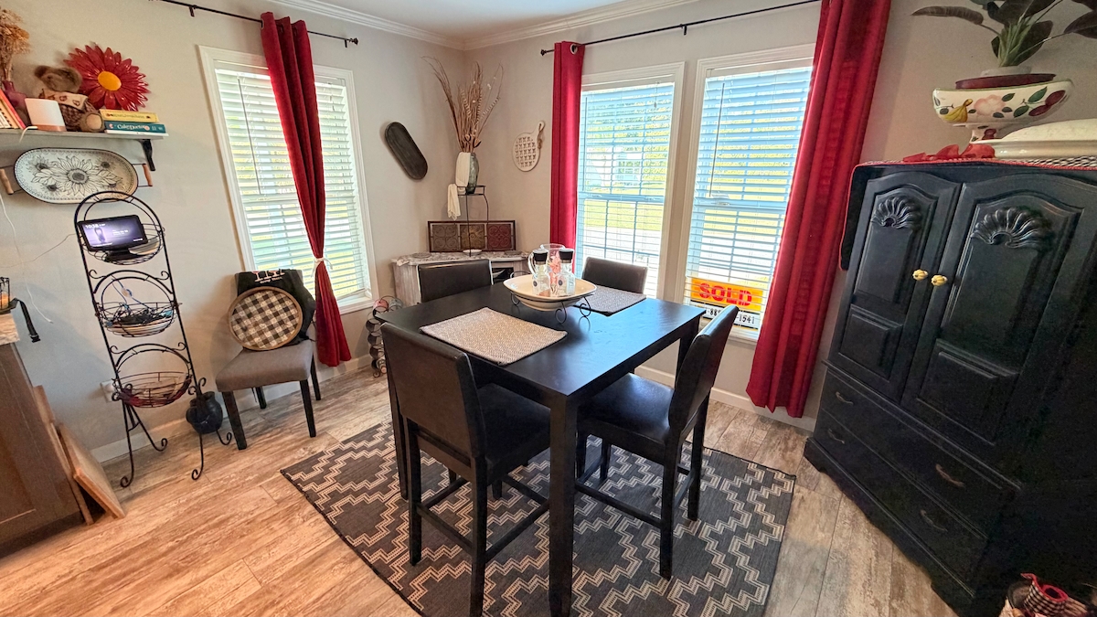 SLE Sunlake Estates