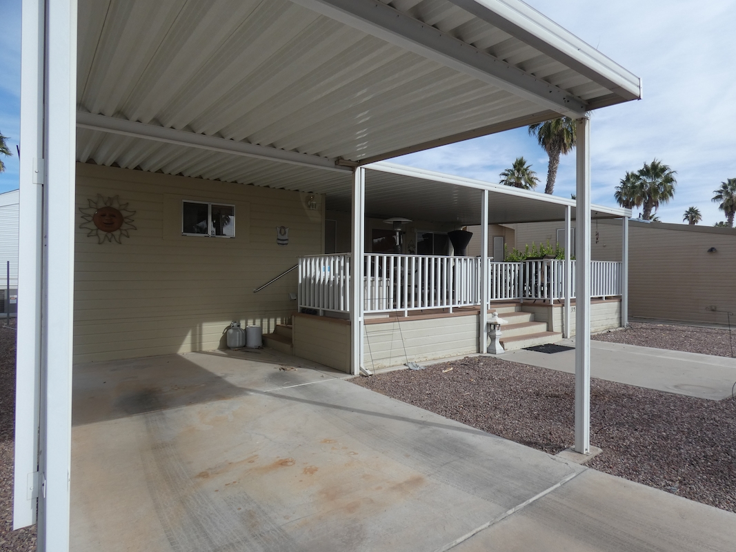 PCK Palm Creek Resort & Residences