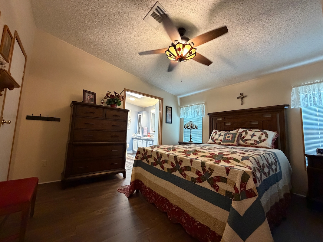 LAK Lake Juliana Landings