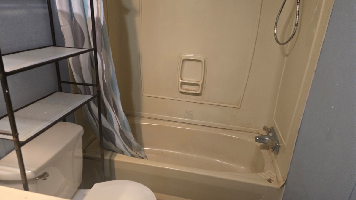 OIV Oak Island Village