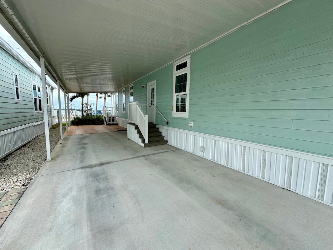 OBJ Ocean Breeze Resort