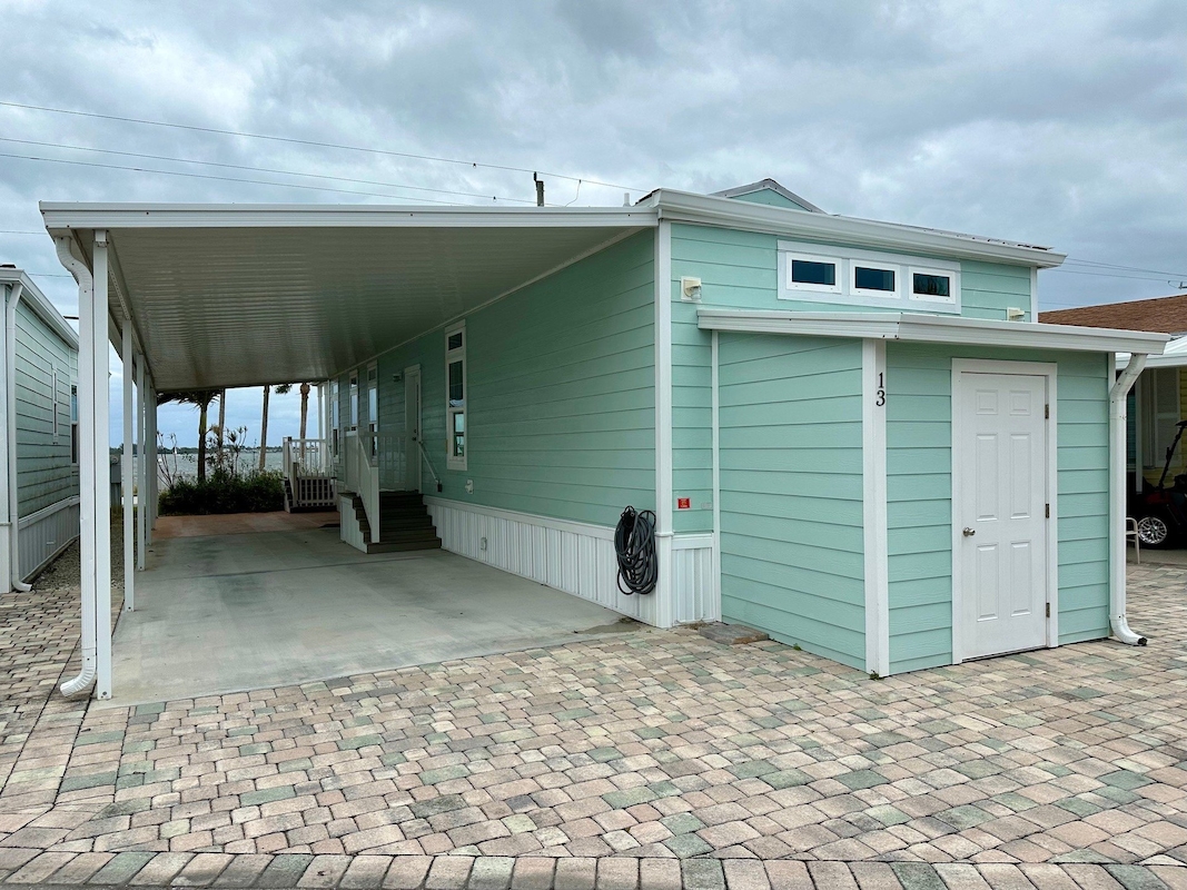 OBJ Ocean Breeze Resort