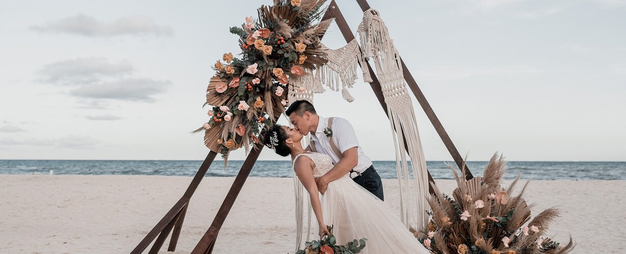 The Reef Resorts - Weddings
