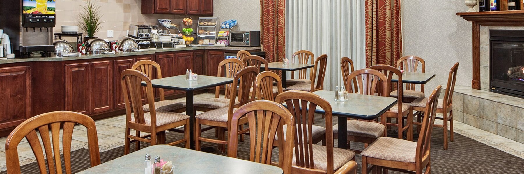 Dining at Hawthorn Suites, Napa, California