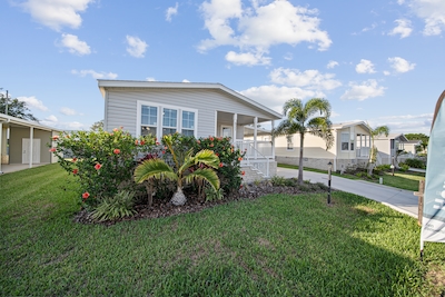 RPV Royal Palm Village