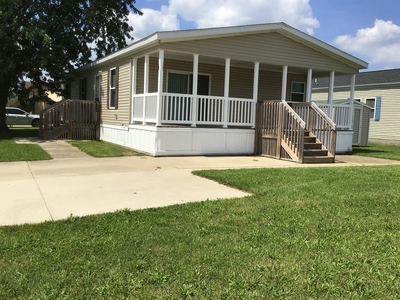 BRO Brookside Manor