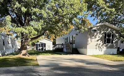 BRO Brookside Manor
