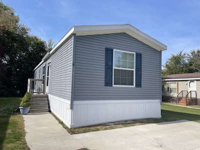 HLL Hawaiian Gardens/Holly Village